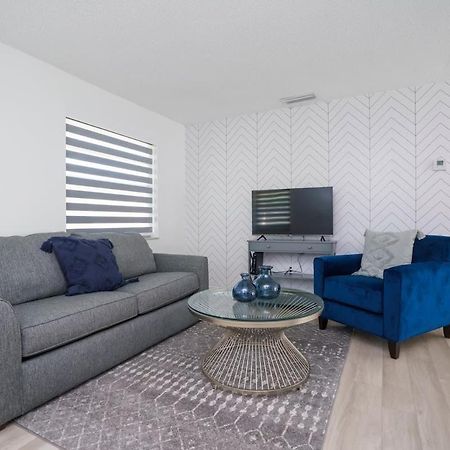 Blue Door Duplex Renovated Parking And Designed Villa Cutler Bay Luaran gambar