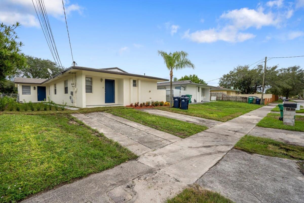 Blue Door Duplex Renovated Parking And Designed Villa Cutler Bay Luaran gambar